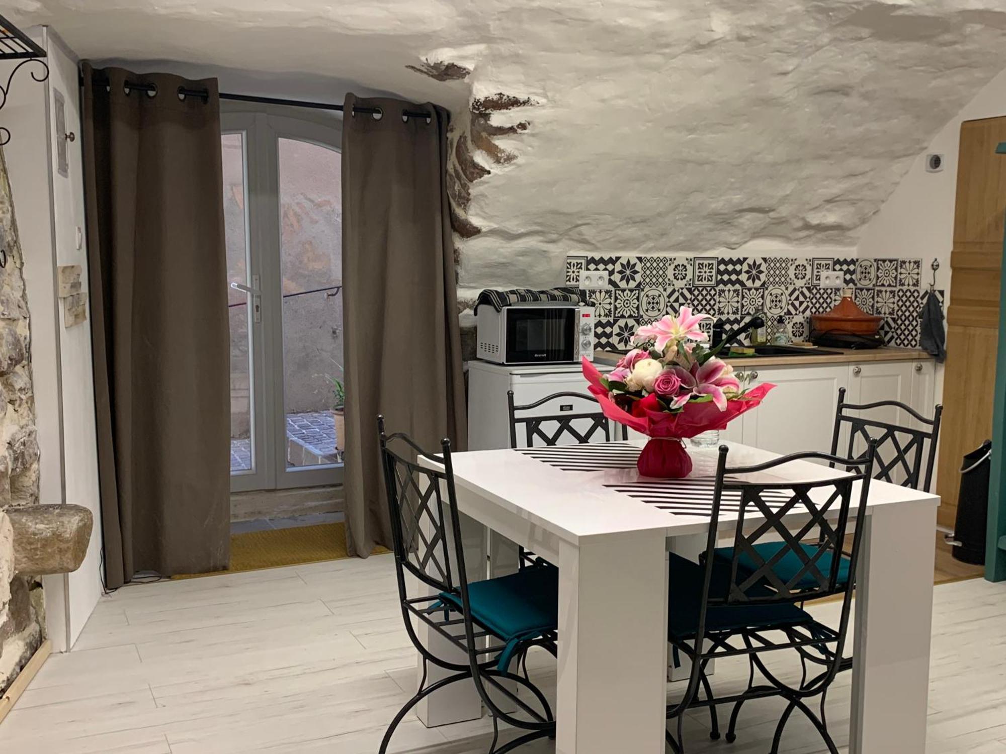 Dans Le Charme De La Pierre Apartman La Garde  Kültér fotó